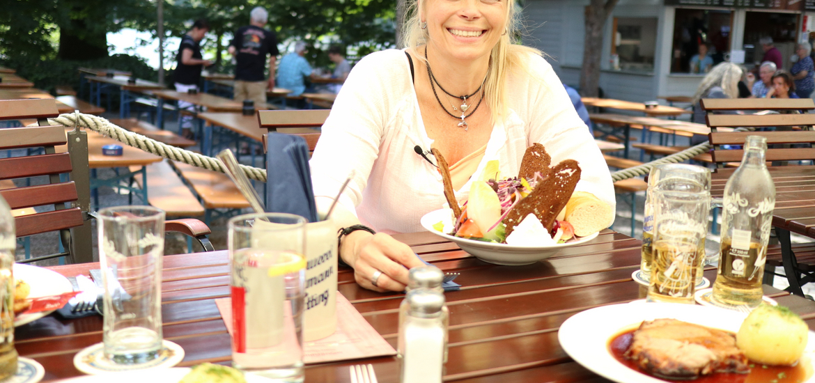 Monika Scheffler im Gutmann am Dutzendteich Monika Scheffler im Gutmann am Dutzendteich