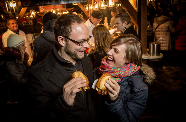 Die "Drei im Weggla" sind bei einem Besuch des Christkindlesmarkt obligatorisch