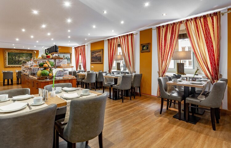 Hotel Burgschmiet - Frühstück 1