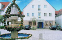 Hotel-Gasthof Knör Am Platzl - Außenansicht
