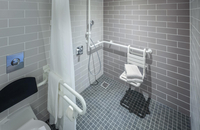 Holiday Inn Express Erlangen - Holiday Inn Express Erlangen -Accessible Bath room