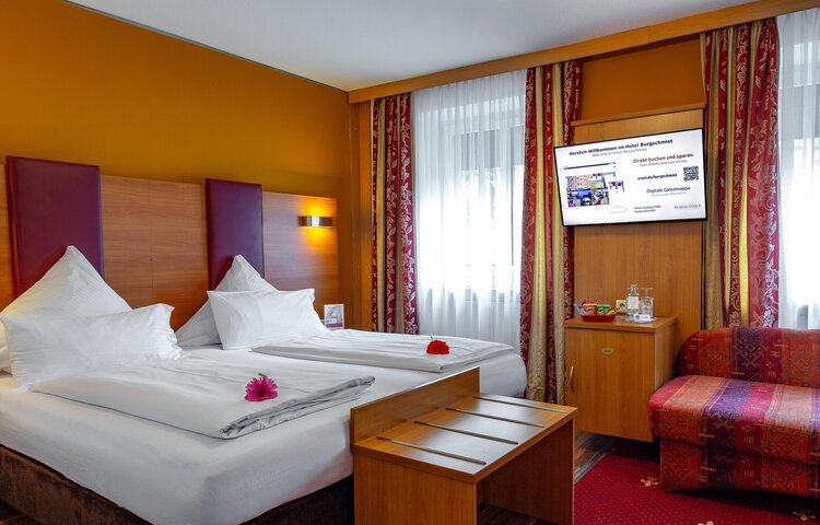 Hotel Burgschmiet - Doppelzimmer 9er 2