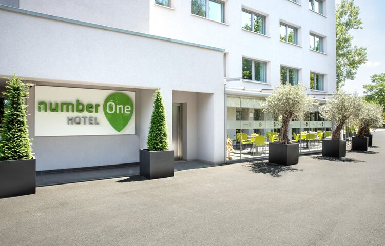 numberOne Hotel Nürnberg - Eingangsbereich