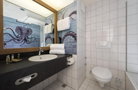 Seminaris Hotel - Badezimmer