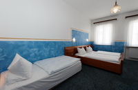 PrivatHotel Probst - multi bed room_6v9