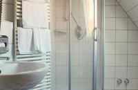Hotel "Alte Nagelschmiede" - Badezimmer_Dachquartier