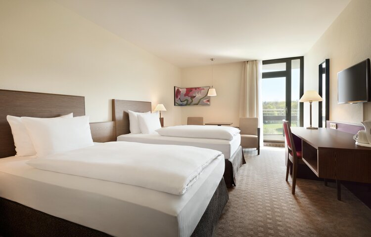 Ramada by Wyndham Nürnberg Parkhotel - Ramada Nuernberg Parkhotel - 2 TWIN Beds Room - Rm