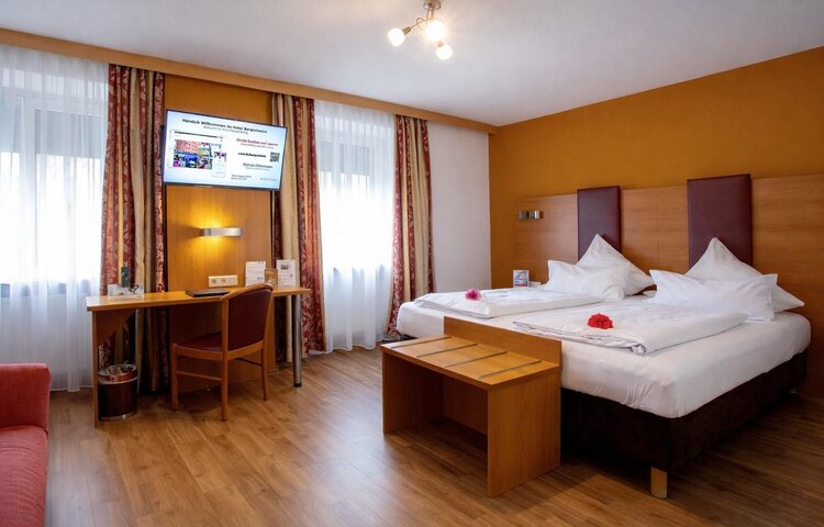 Hotel Burgschmiet - E97D0BBA-EA45-4383-AED5-CCD669ACDAC6