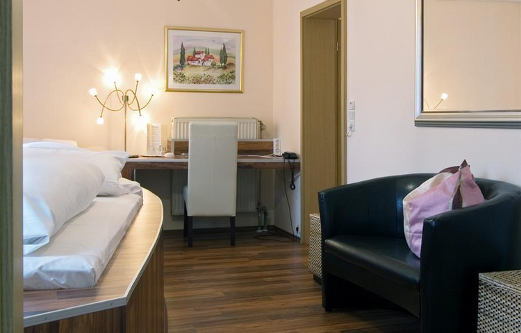 Hotel-Restaurant Nürnberger Hof - Einzelzimmer