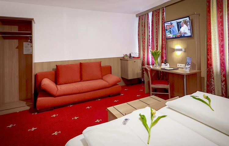 Hotel Burgschmiet - Zimmer2