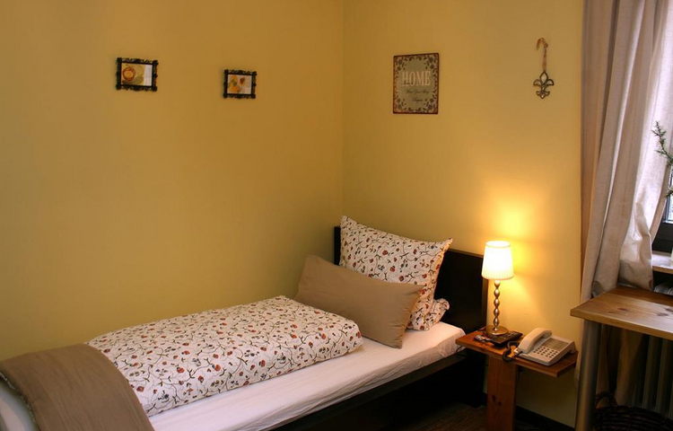Der Höfener Garten - Zimmer Korsika