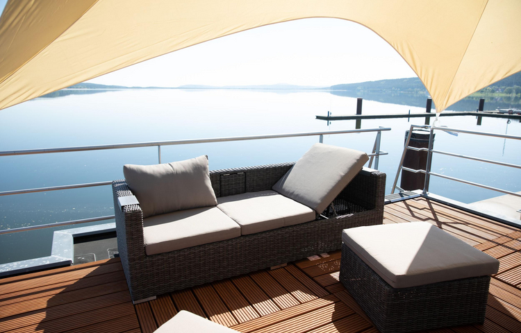 Eco Lodges Floating Village Brombachsee - Deckterrasse &copy; Eco Lodges GmbH