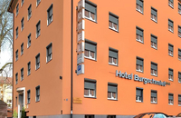 Hotel Burgschmiet - Hotel Aussenansicht