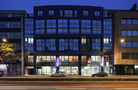 Ibis Nürnberg Hauptbahnhof - Ibis Nürnberg Hauptbahnhof Aussen nachts