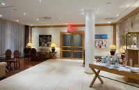 Holiday Inn Nürnberg City Centre - Earlybird Breakfast Buffet in unserer Lobby