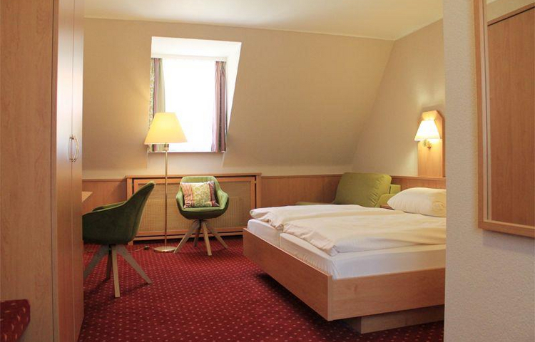 Hotel "Alte Nagelschmiede" - Familienzimmer SIEBZEHNER