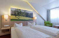 Garden Hotel - Doppelzimmer 8