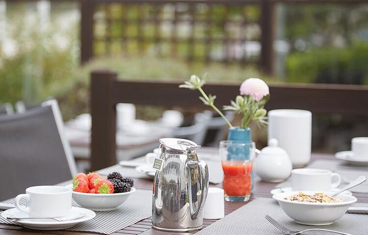 Living Hotel Nürnberg - 59-DLH-Nürnberg-Frühstück Terrasse-14-058